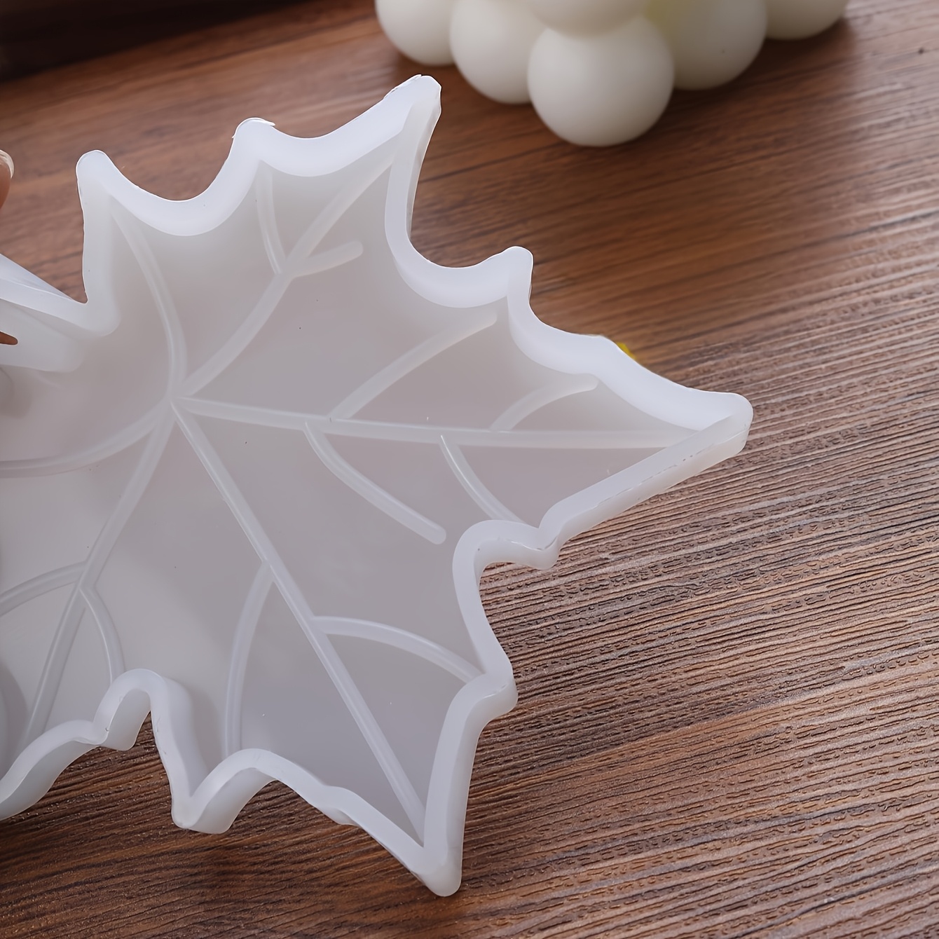 1PC Maple Leaf shaped Silicone - огляд і ціна Soap Making Utensils
