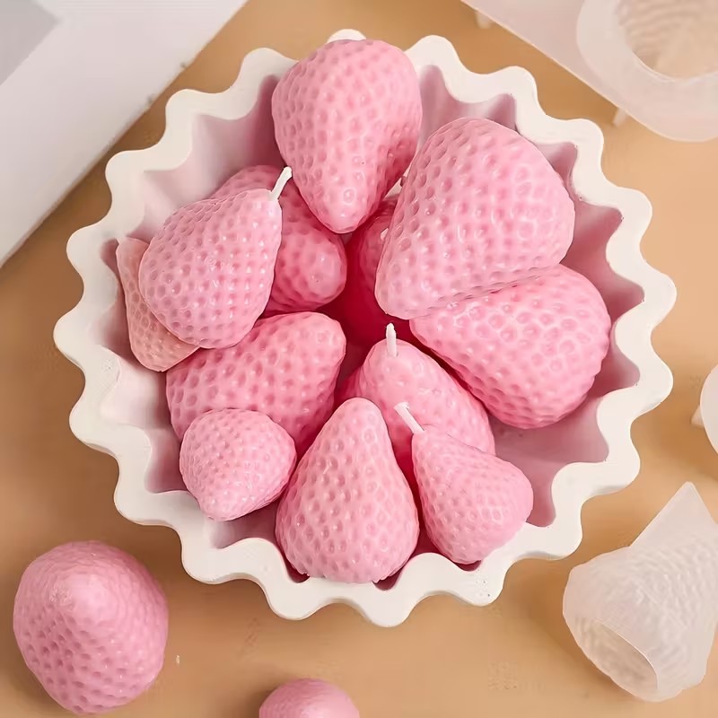 Strawberry Silicone Candle Mol - огляд і ціна Soap Making Utensils